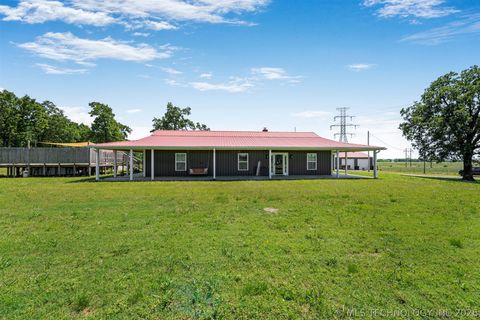 Photo of 4601 E 83rd Street S, Muskogee, OK 74403 (MLS # 2616955)