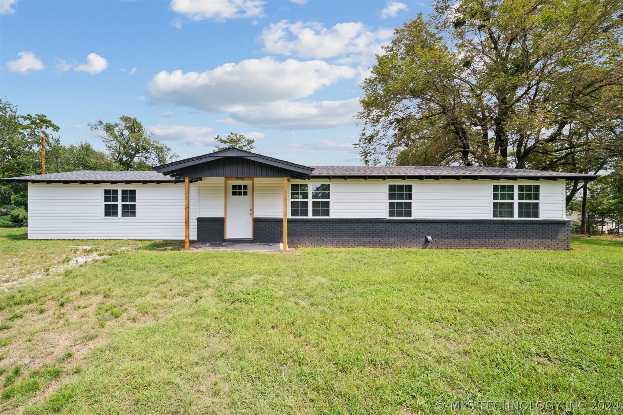 View Ada, OK 74820 house