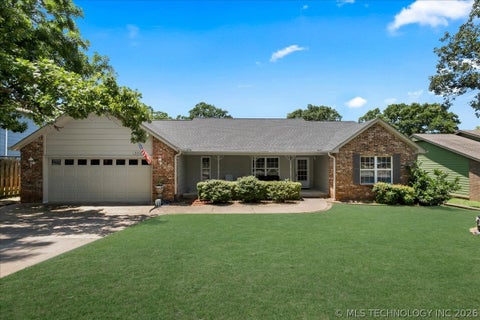 Photo of 3216 Bermuda Drive, Sand Springs, OK 74063 (MLS # 2622746)