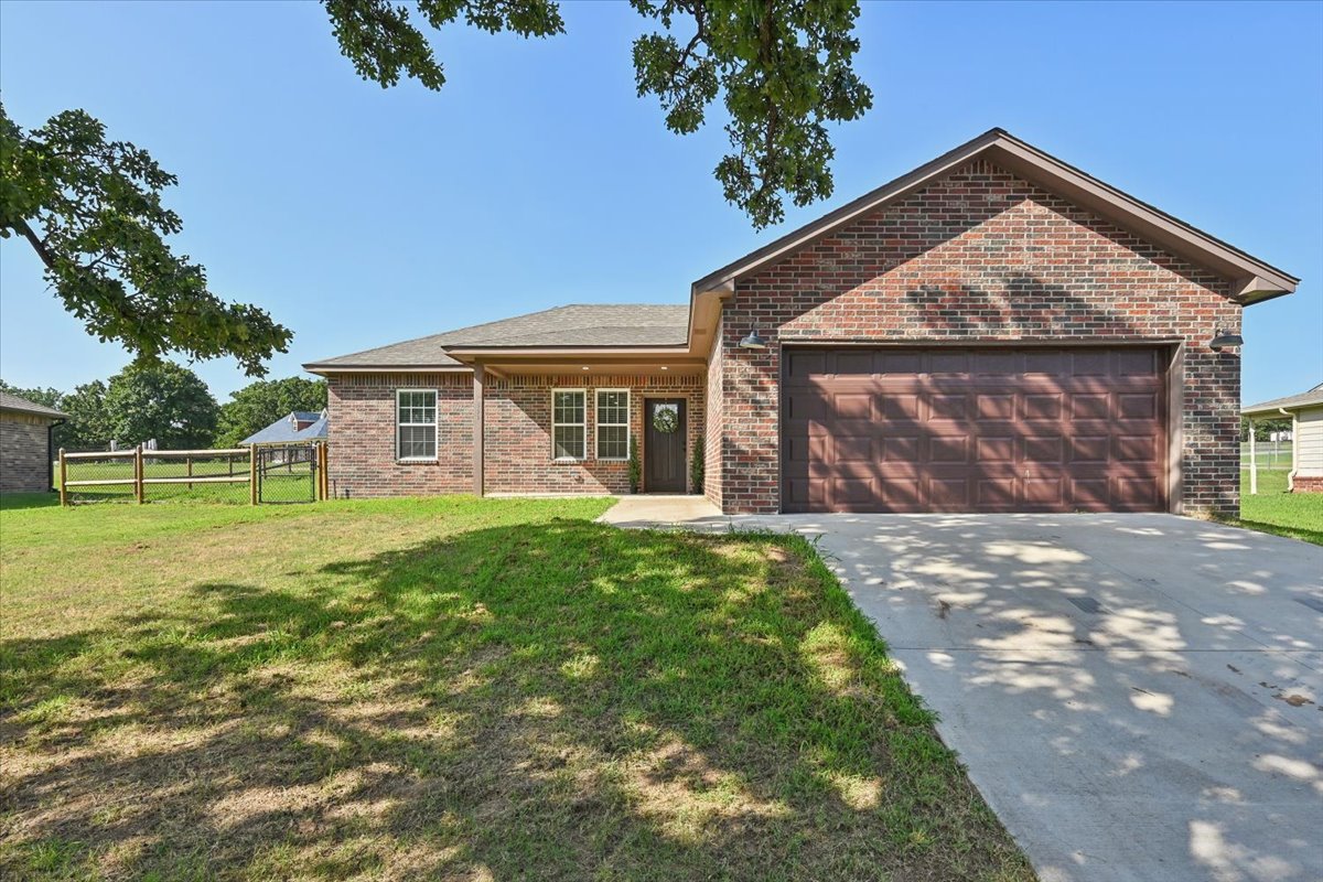 Photo 1 of 38 — 800 Grand Place, Mannford, OK 74044