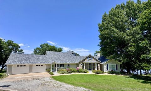 Photo of 3 Foxwood Estates Street, Adair, OK 74330 (MLS # 2625363)