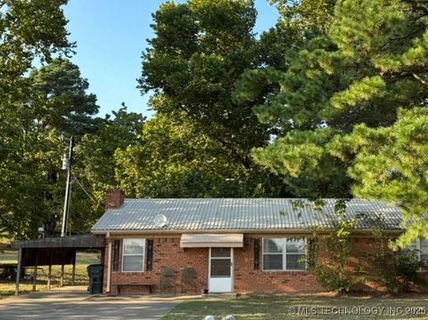 1296 Church Road Silo OK 74701