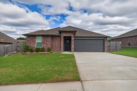 Photo of 3210 SE Rushmore Street, Bartlesville, OK 74006 (MLS # 2637625)