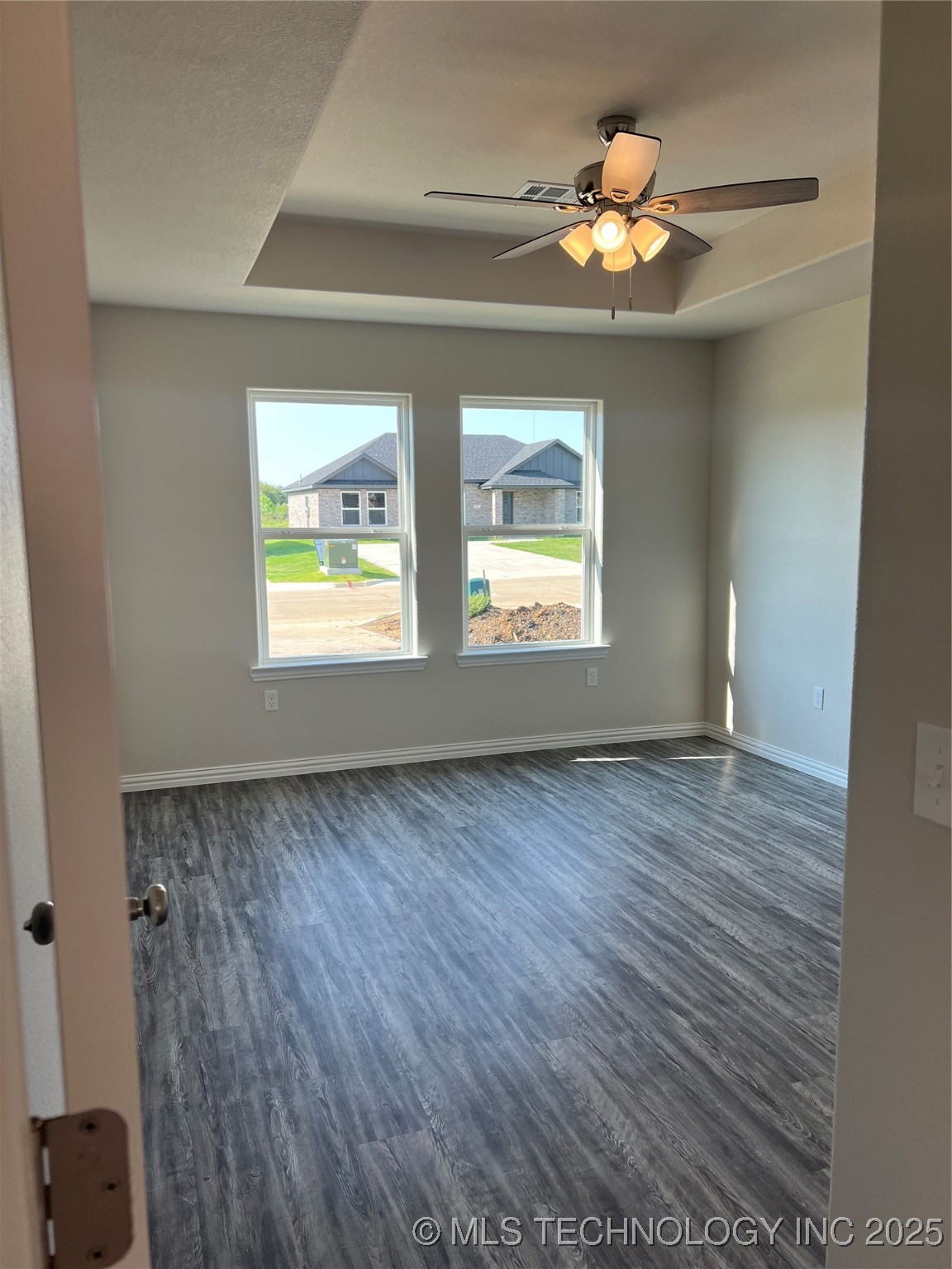 512 Honeysuckle Lane