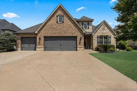 Photo of 223 E 128th Street S, Jenks, OK 74037 (MLS # 2615806)