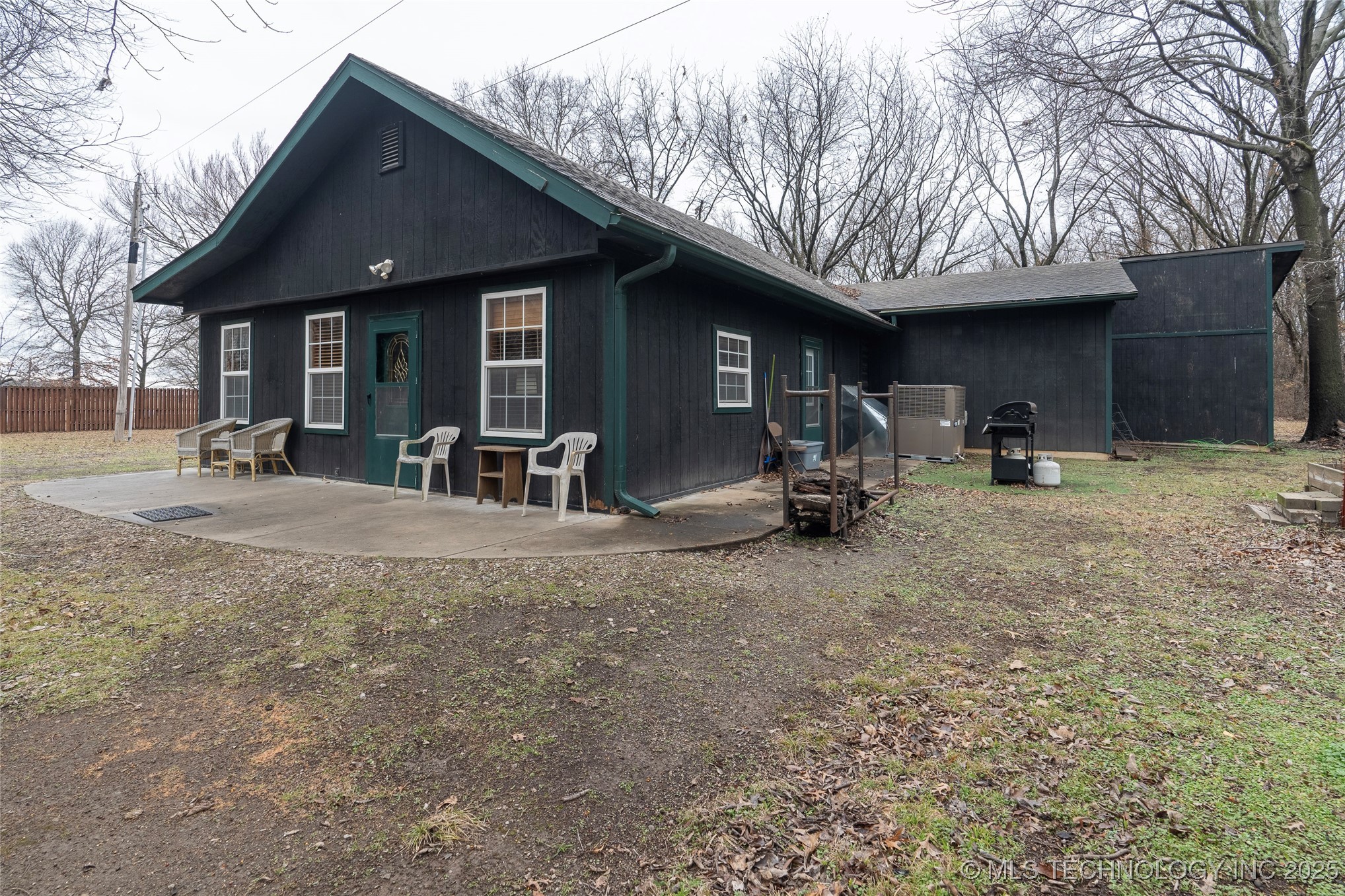 3215 Old Highway 20 E