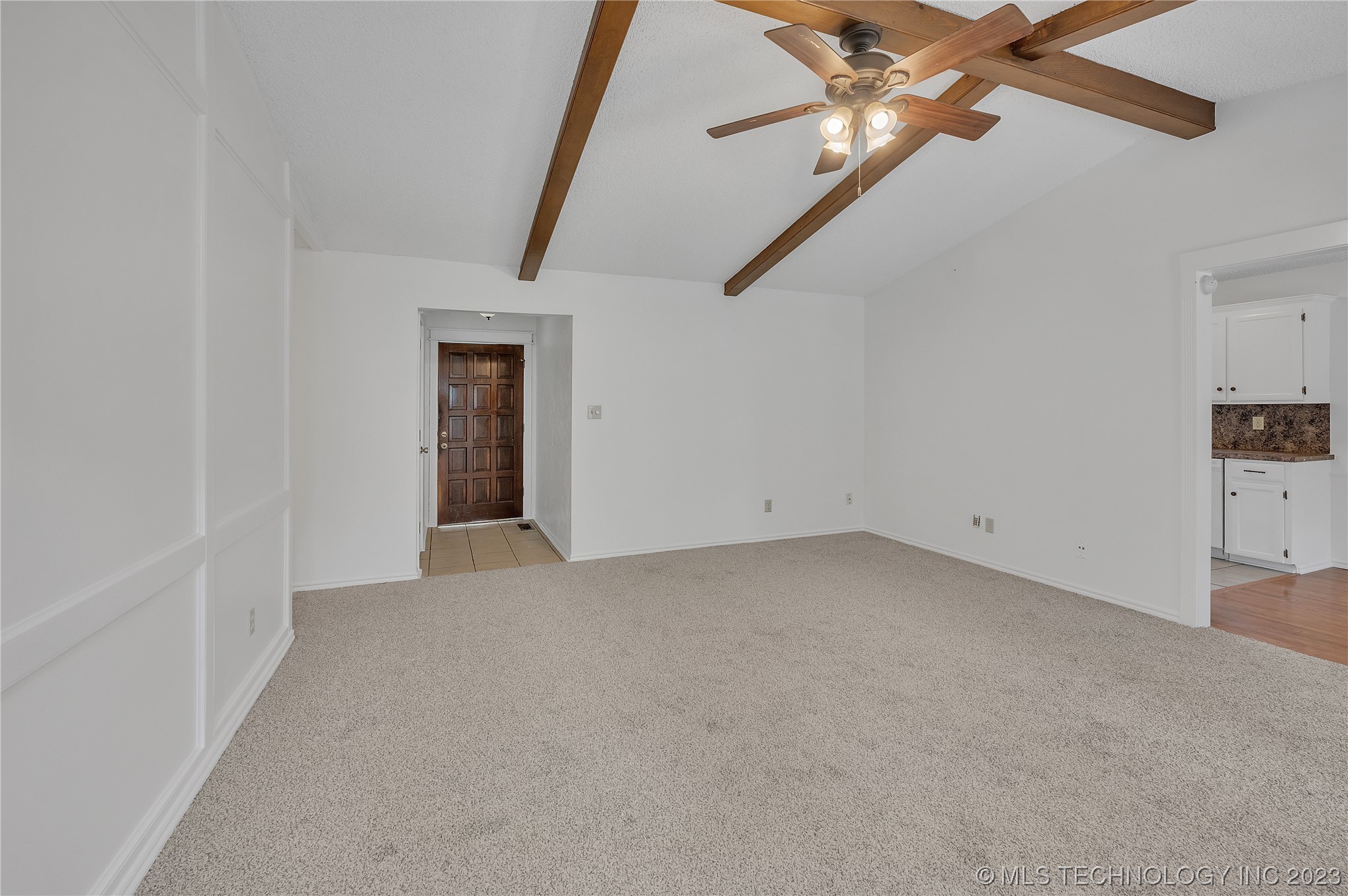Photo 5 of 23 of 11259 S Franklin Avenue house