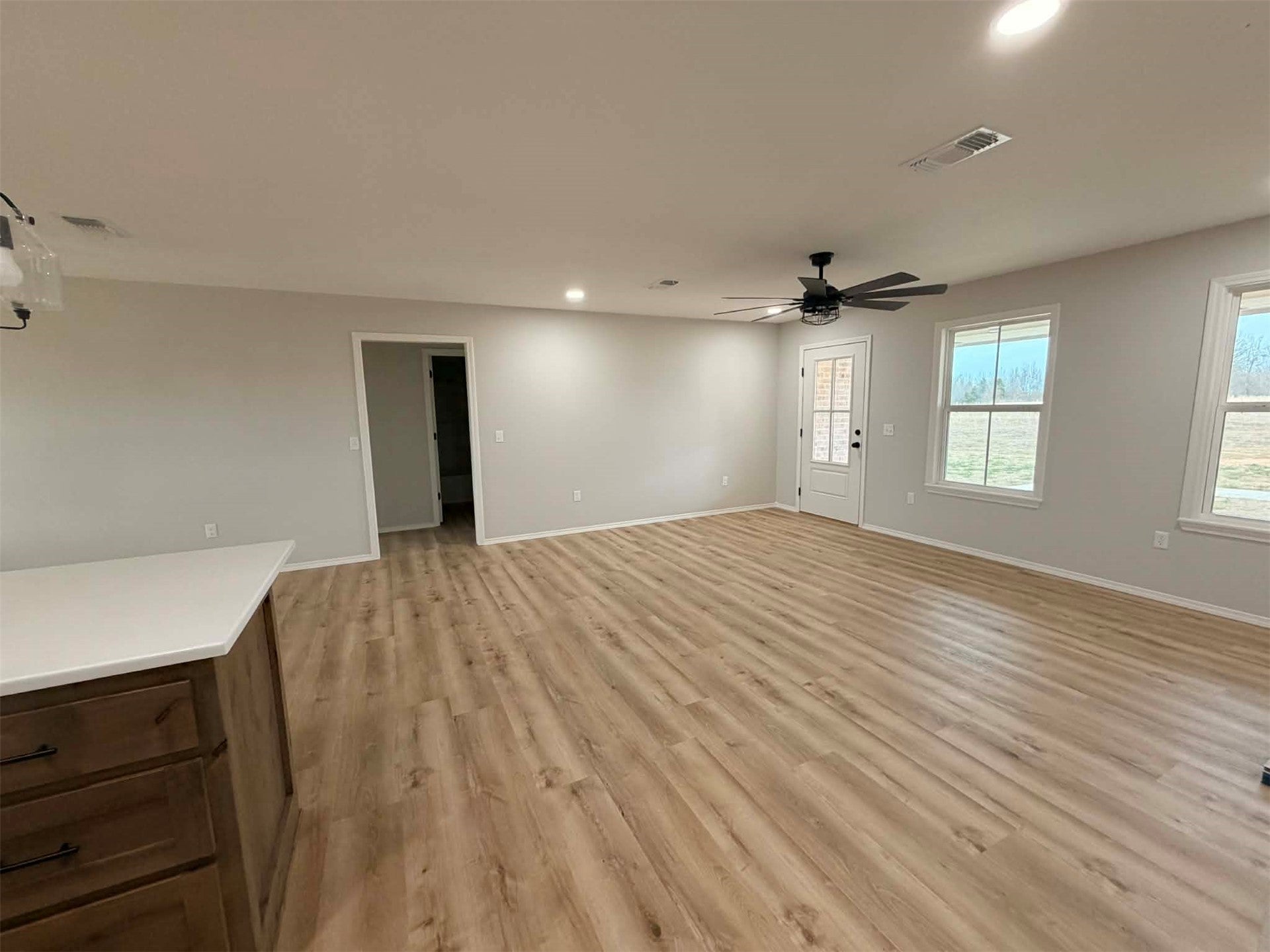 2911 E 2090 Road