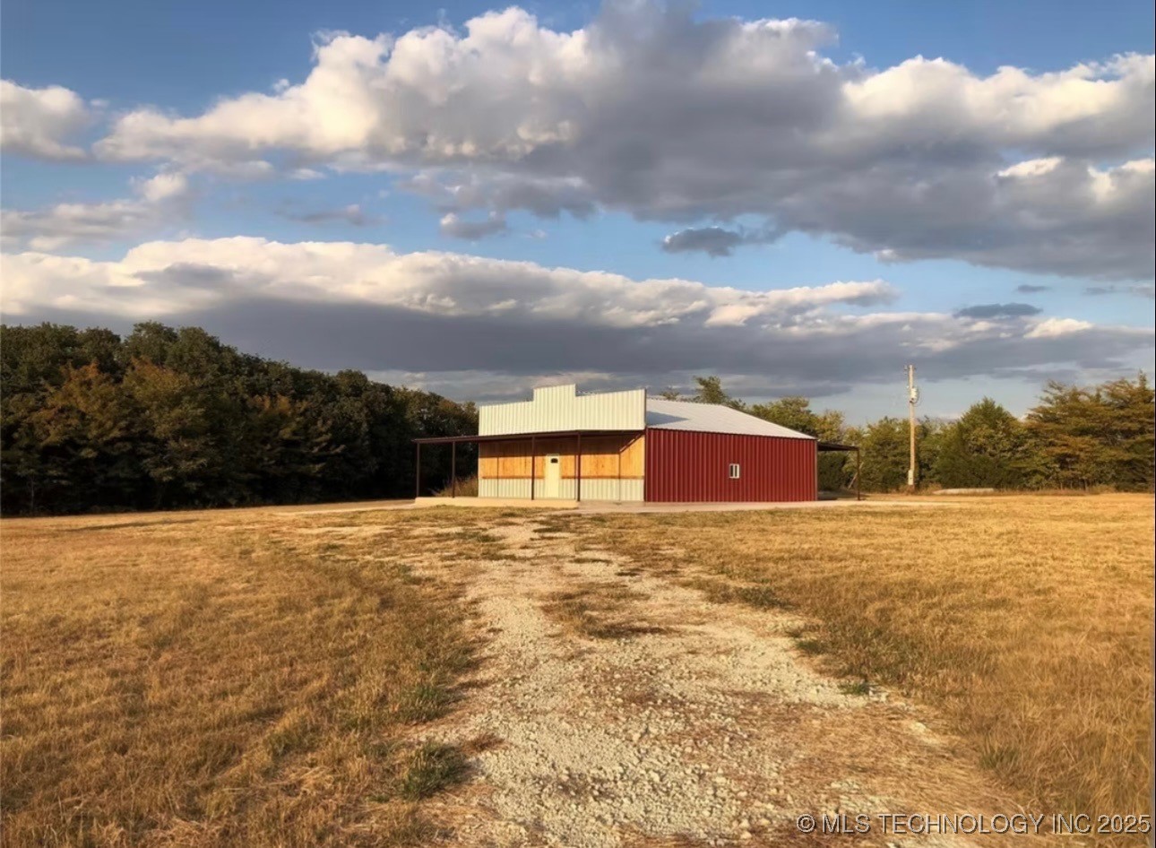 7468 S Highway 377