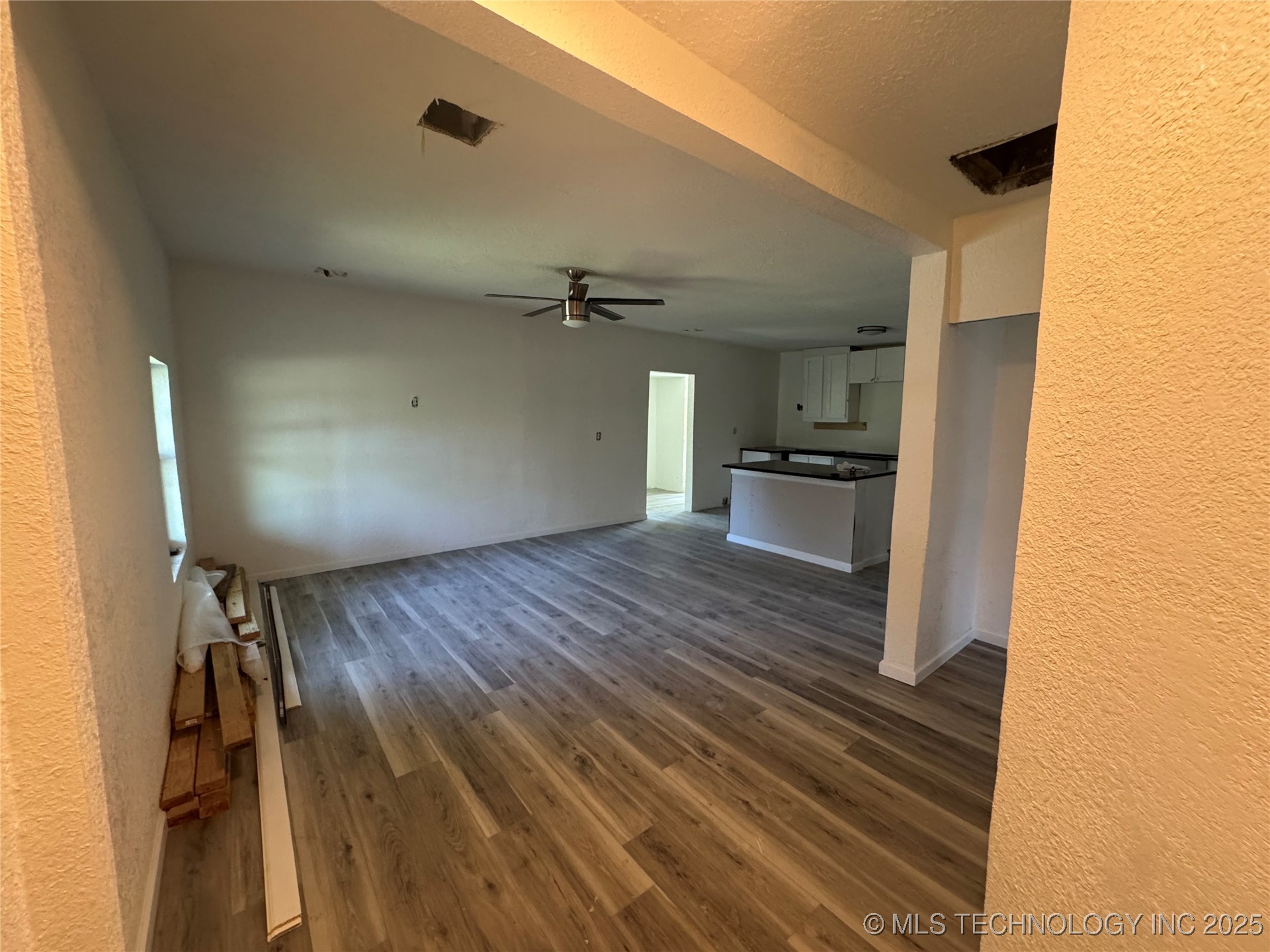 109 W Victor Street