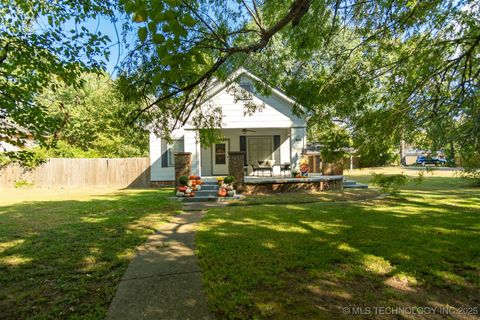 709 NE 2nd Antlers OK 74523