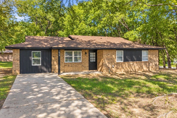 829 2ND AVE NE, ARDMORE, OK 73401 - Image 82851e7eb75ff2ad21d12dfee652eb30/1594860256