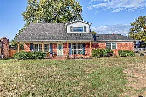 Photo of 901 Erie St ST, Muskogee, OK 74403 (MLS # 2638042)