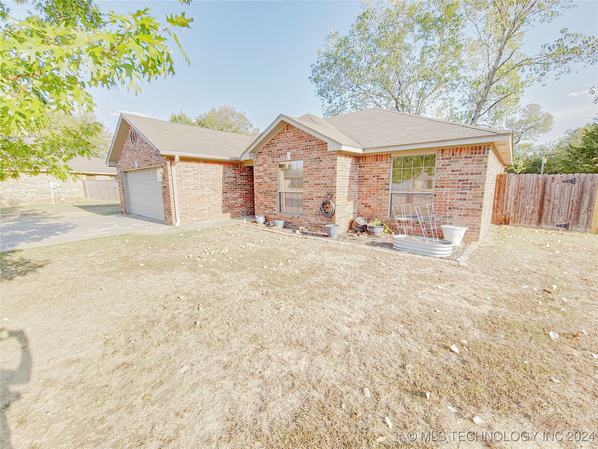 5402 Roadrunner Court