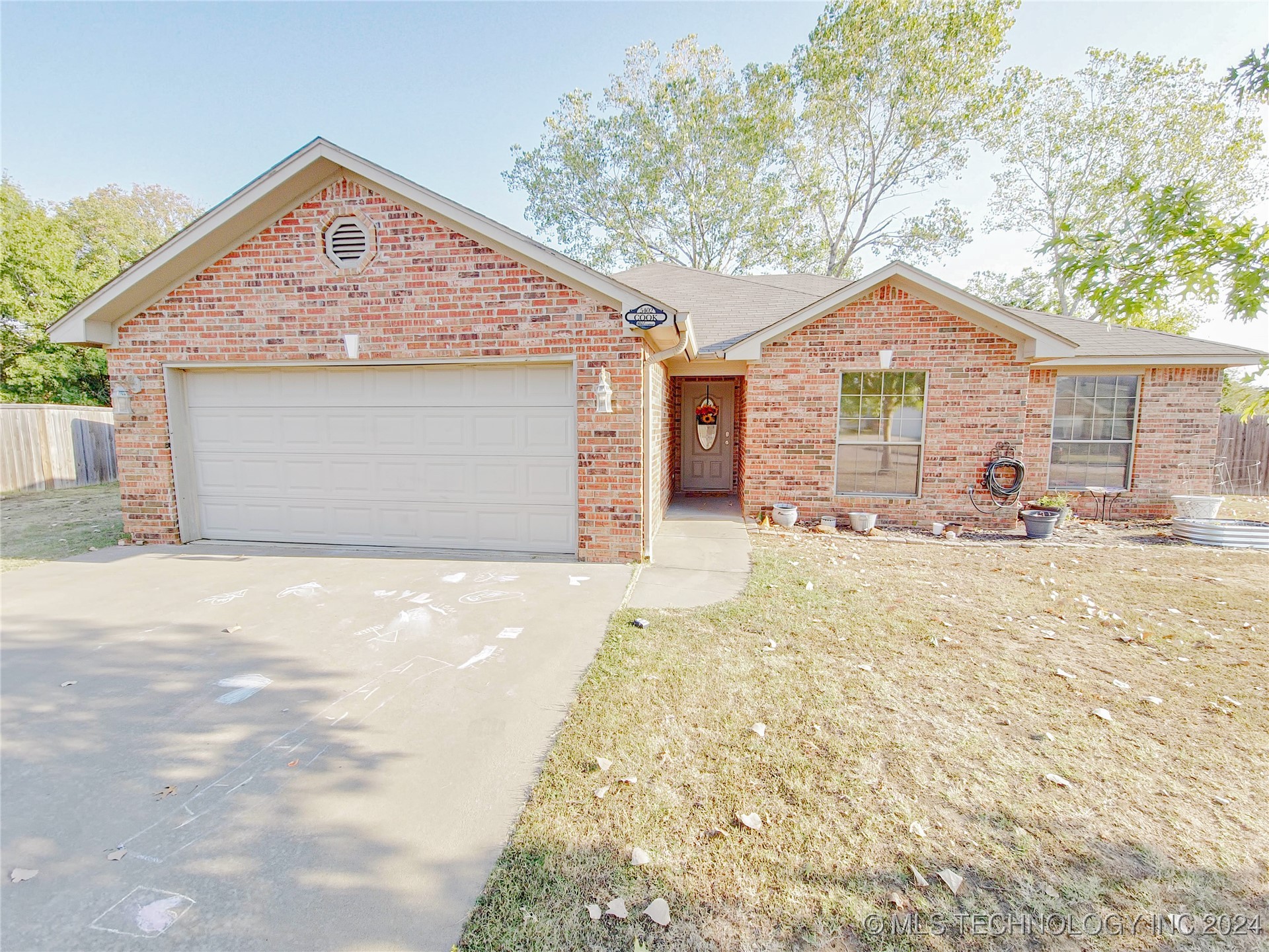 5402 Roadrunner Court