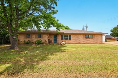 300 Michelle Calera OK 74730