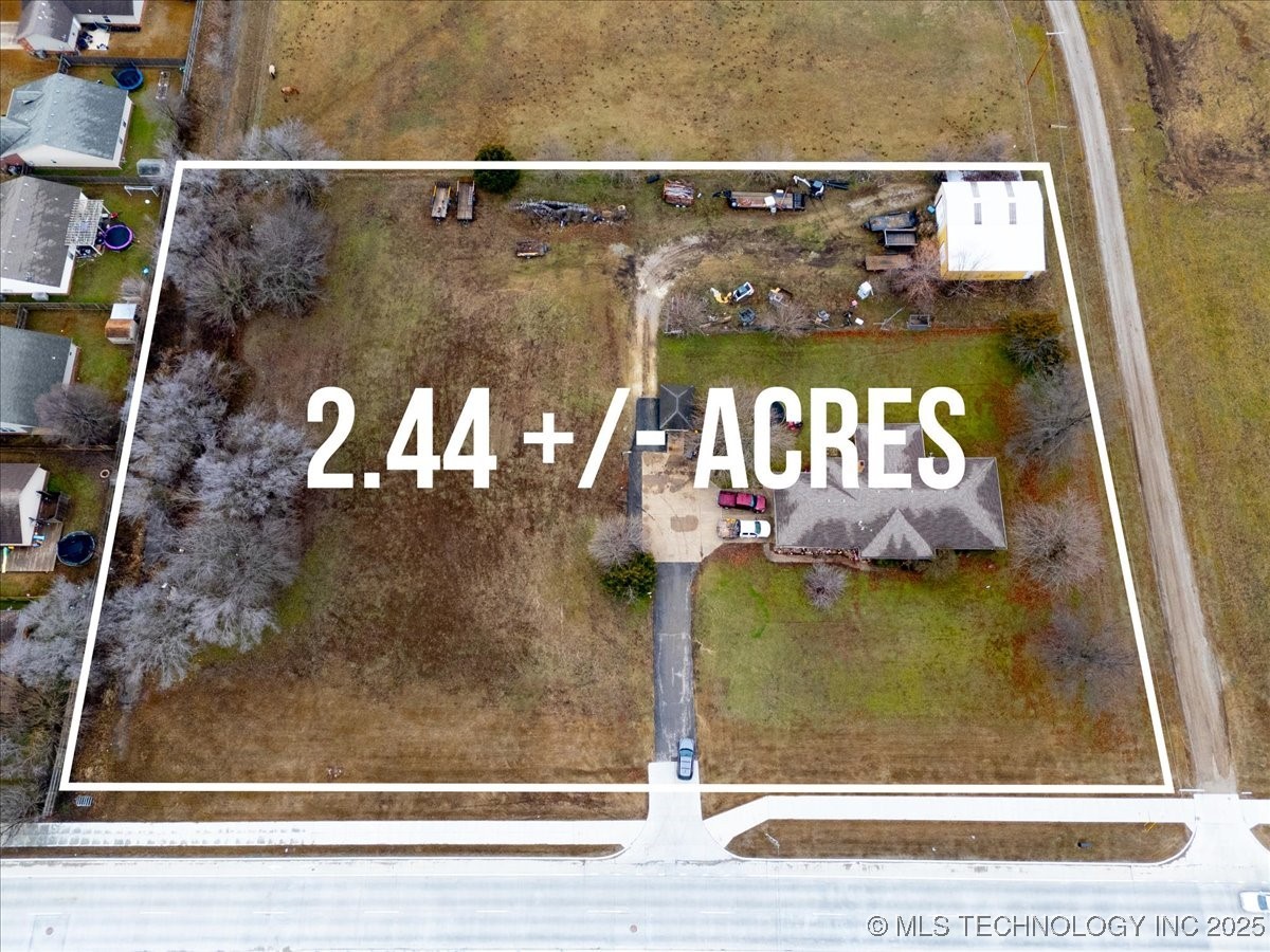 Photo 1 of 13 — 11822 E 116th Street N, Collinsville, OK 74021