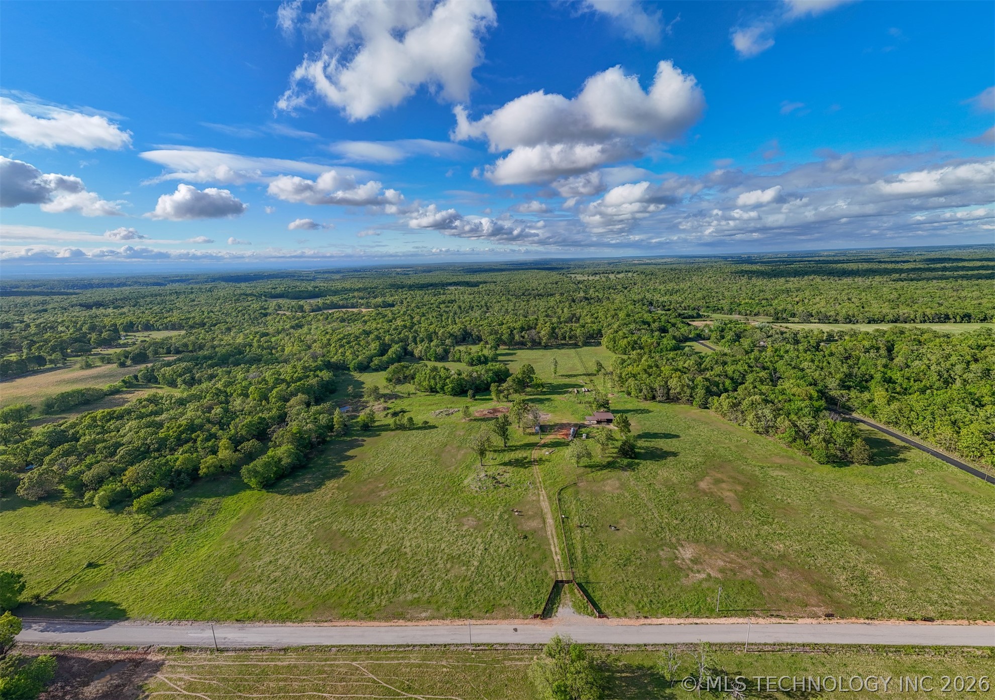 Photo 1 of 47 — 7885 E 590 Road, Locust Grove, OK 74352