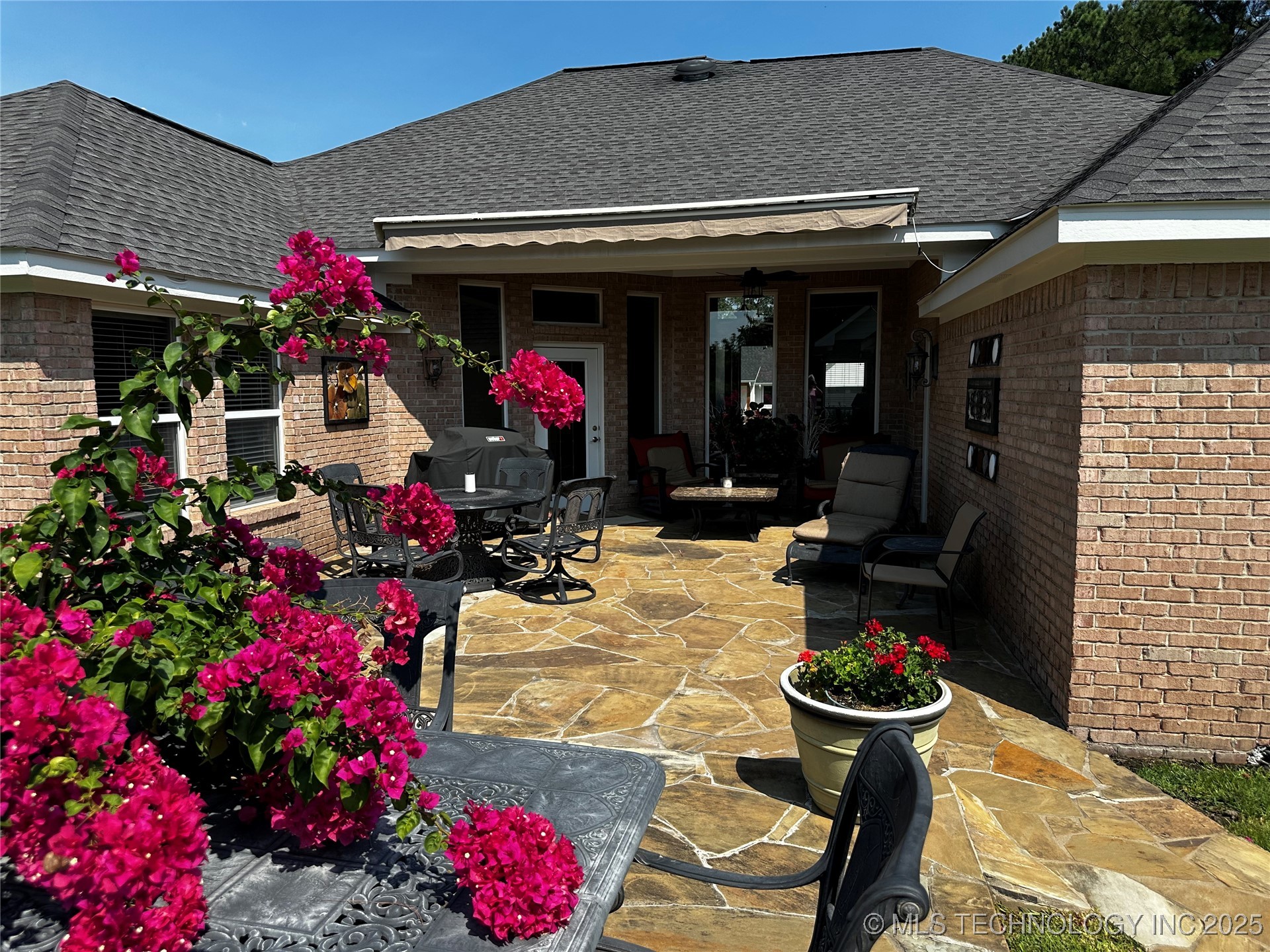 2289 W Community Chapel Road