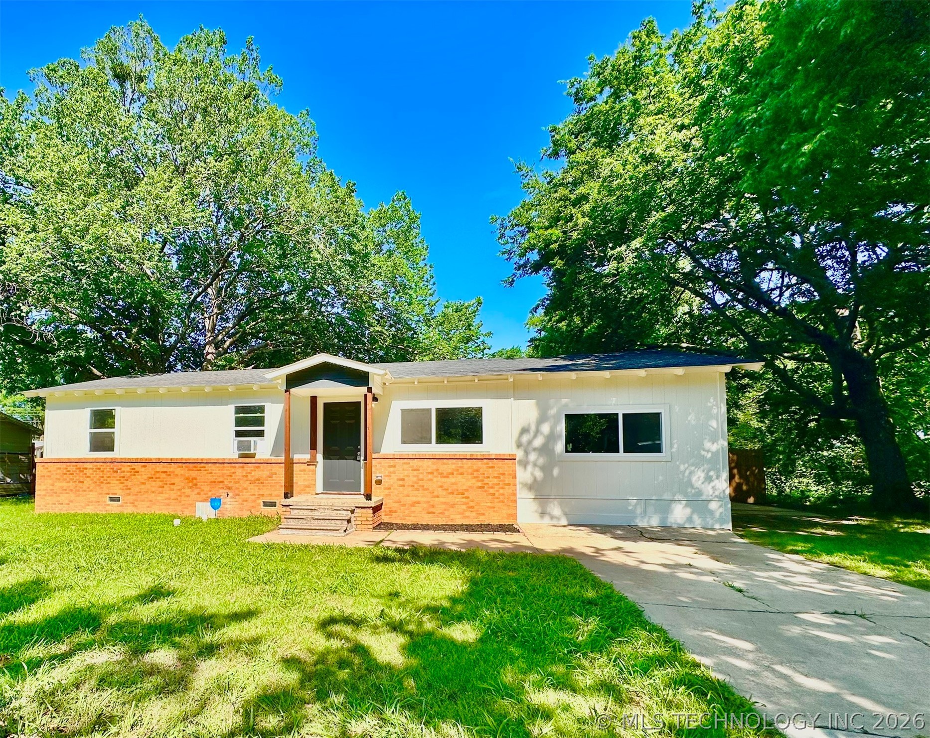 411 S 15th