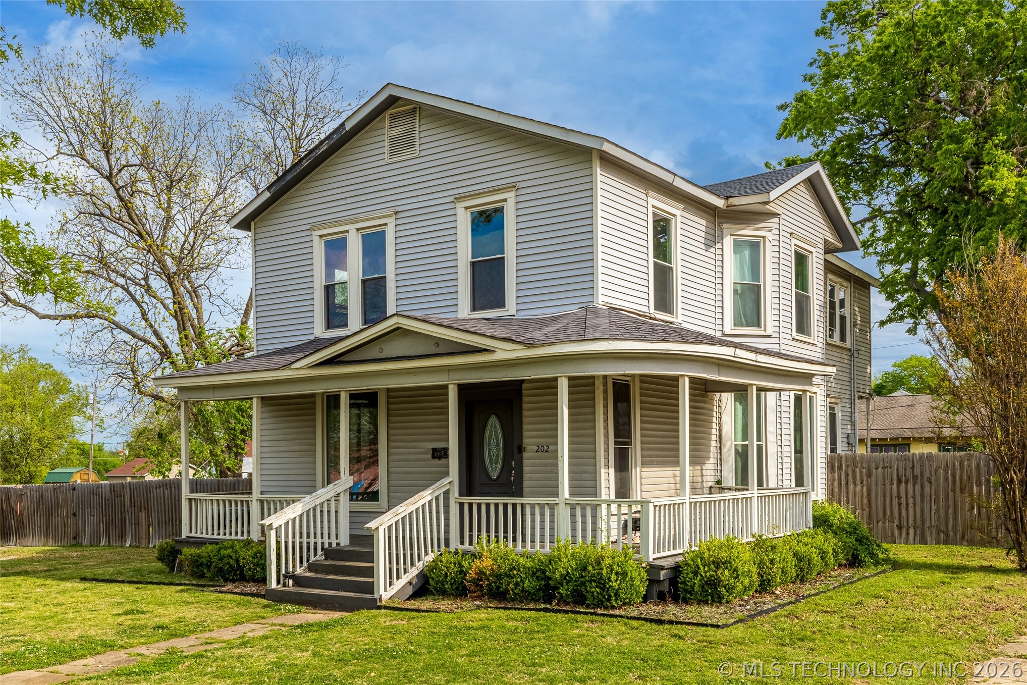 Photo 1 of 43 — 202 W 4th Street, Claremore, OK 74017