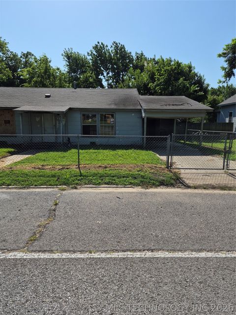 Photo of 503 N Broadway ST, Checotah, OK 74426 (MLS # 2625438)