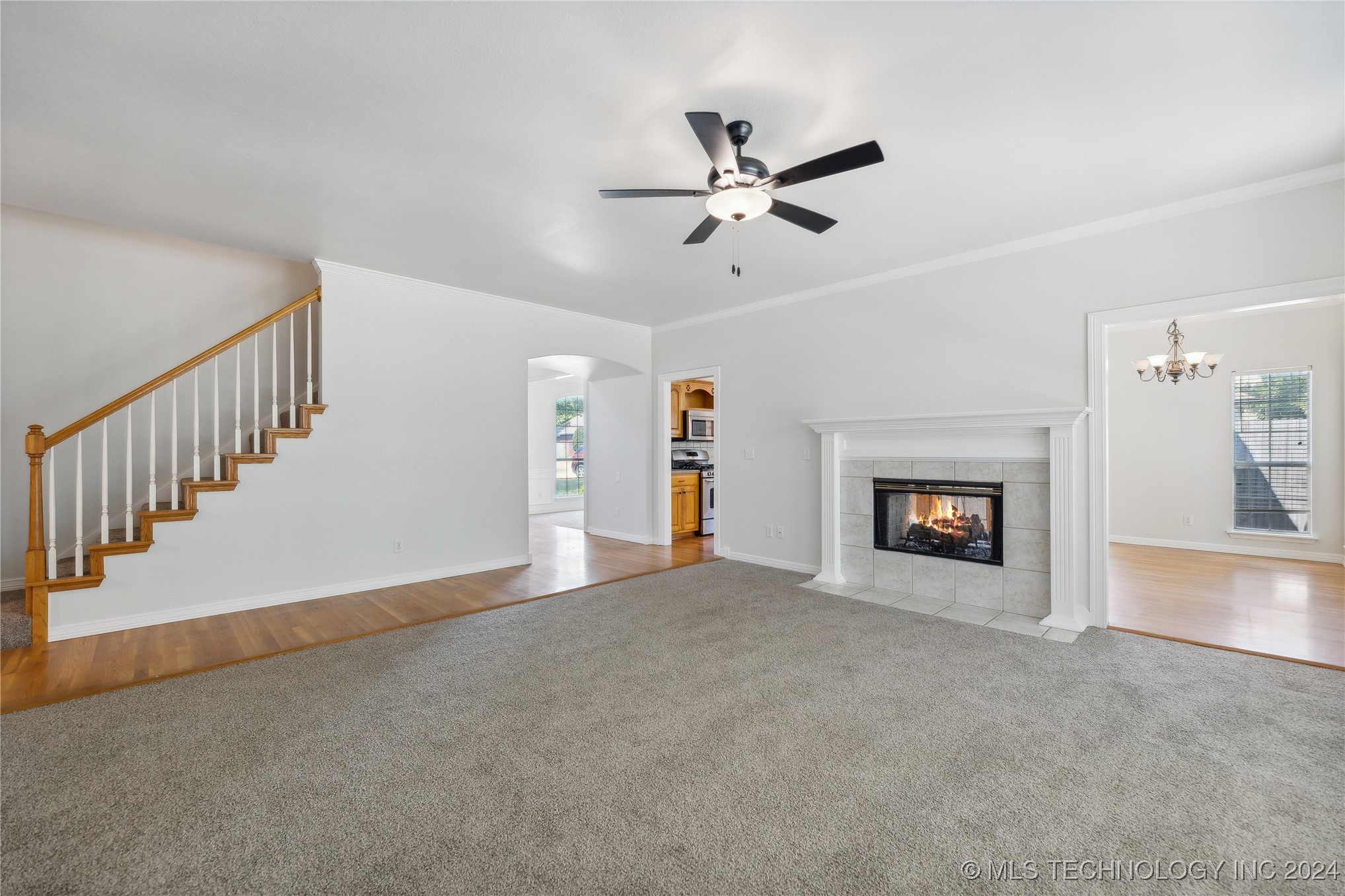 Photo 6 of 37 of 8813 N 127th Avenue E house