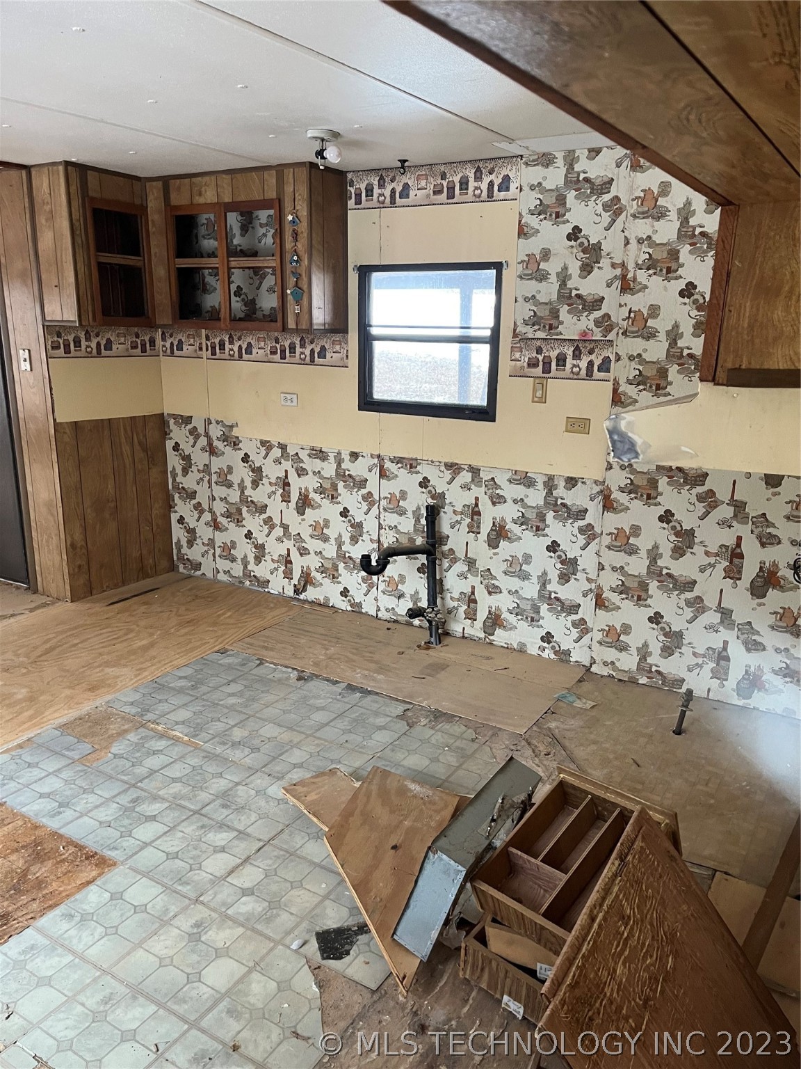 Photo 6 of 16 of 15233 S 283rd WestAvenue mobile home
