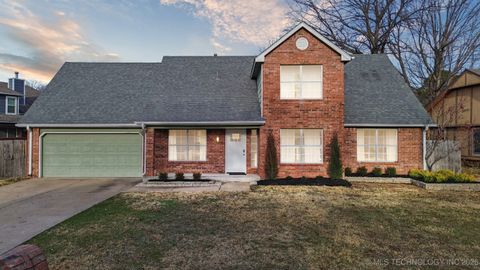 Photo of 951 W Seminole Street, Tulsa, OK 74127 (MLS # 2602793)