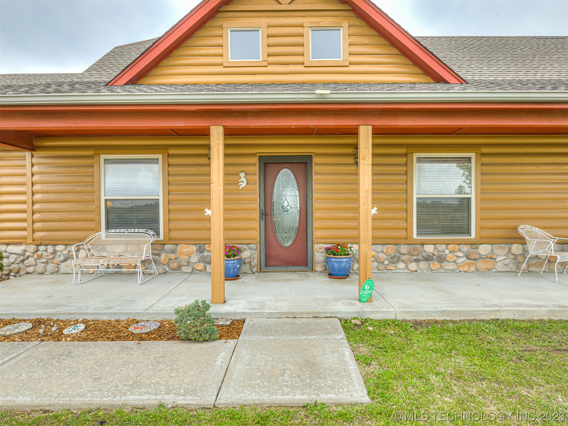 Photo 5 of 40 of 10124 E 182nd Place N house