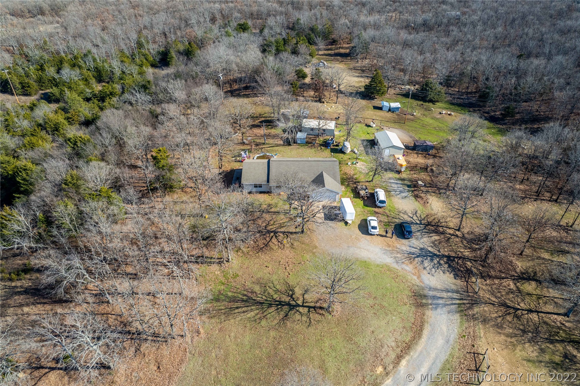 Photo 11 of 14 of 18216 S 410 Road house