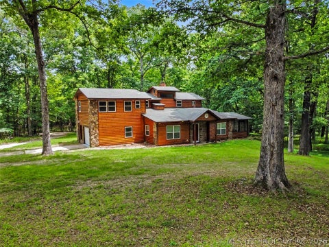 Photo of 206 Alder Way, Tahlequah, OK 74464 (MLS # 2619823)