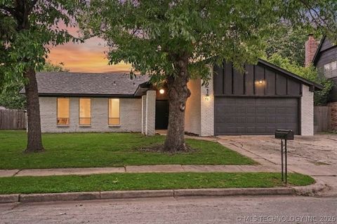 Photo of 10214 E 24th Street, Tulsa, OK 74129 (MLS # 2616859)