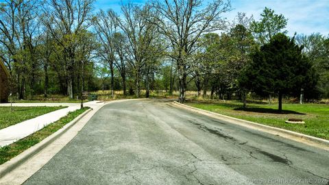 Photo of Oklahoma Street, Tahlequah, OK 74464 (MLS # 2612703)
