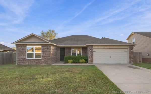 1006 WOODLAND RD, CLAREMORE, OK 74019 - Image 89cf8a5963607b52076ce575007019e4/2462794018
