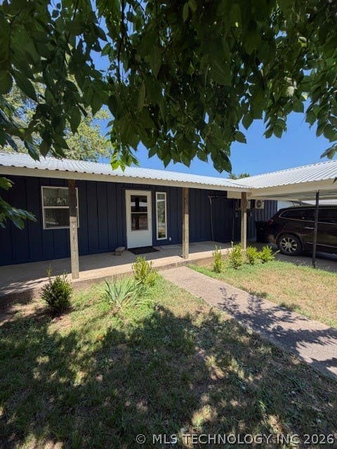 Photo of 605 N Maytubby Street, Tishomingo, OK 73460 (MLS # 2625450)