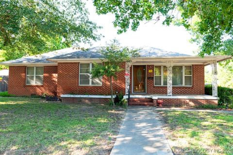 1002 W Evergreen Durant OK 74701