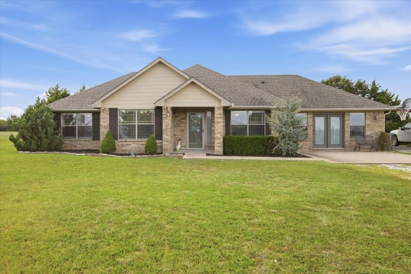 831 CARDINAL ST, ADA, OK 74820 - Image 8b569adc0cf2569a21eefc6da0fa1f44/3939656176