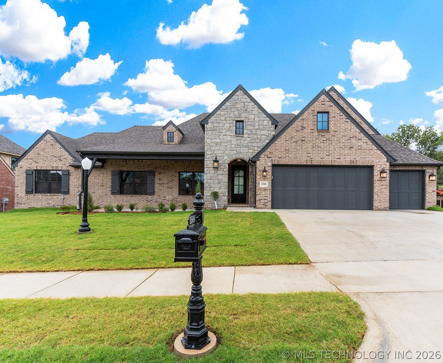 Photo 1 of 60 — 1509 Pinecrest Drive, Claremore, OK 74017