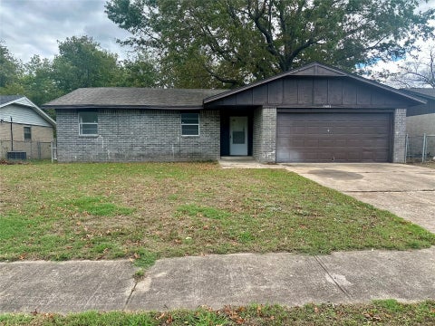 Photo of 3603 Meadowbrook Drive, Muskogee, OK 74401 (MLS # 2637886)