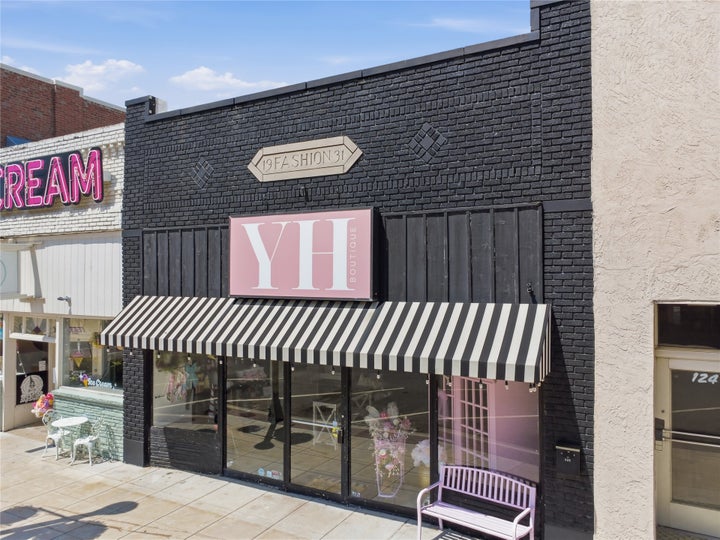 Photo 1 of 38 — 122 N Main Street, Sand Springs, OK 74063