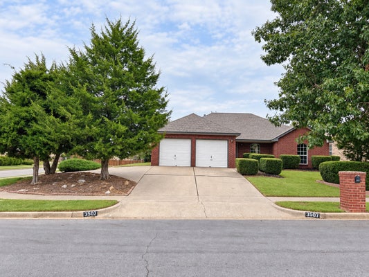 3507 S CHRISTINE LN, SAND SPRINGS, OK 74063 - Image 8bfacf8eea00dc3c4b2b7caf3ae3b57d/2950234286