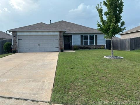 Photo of 1100 E Richmond Street, Broken Arrow, OK 74012 (MLS # 2625346)