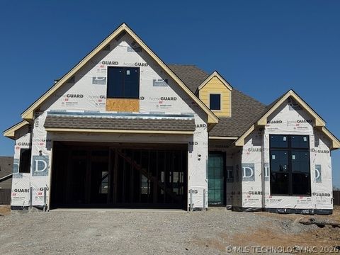 Photo of 3604 W Laredo Street, Broken Arrow, OK 74011 (MLS # 2604458)