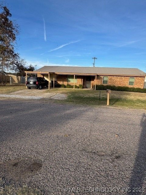 301 Lafitte Street Tishomingo OK 73460