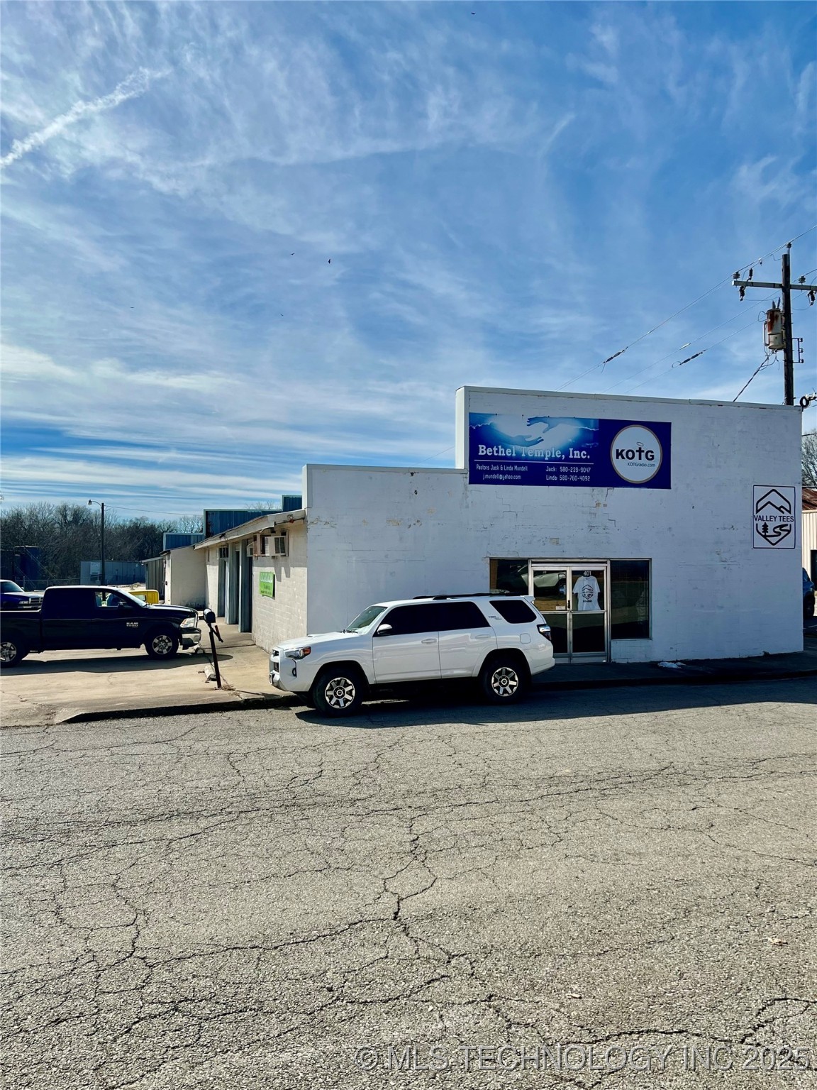 401 E 1st Street