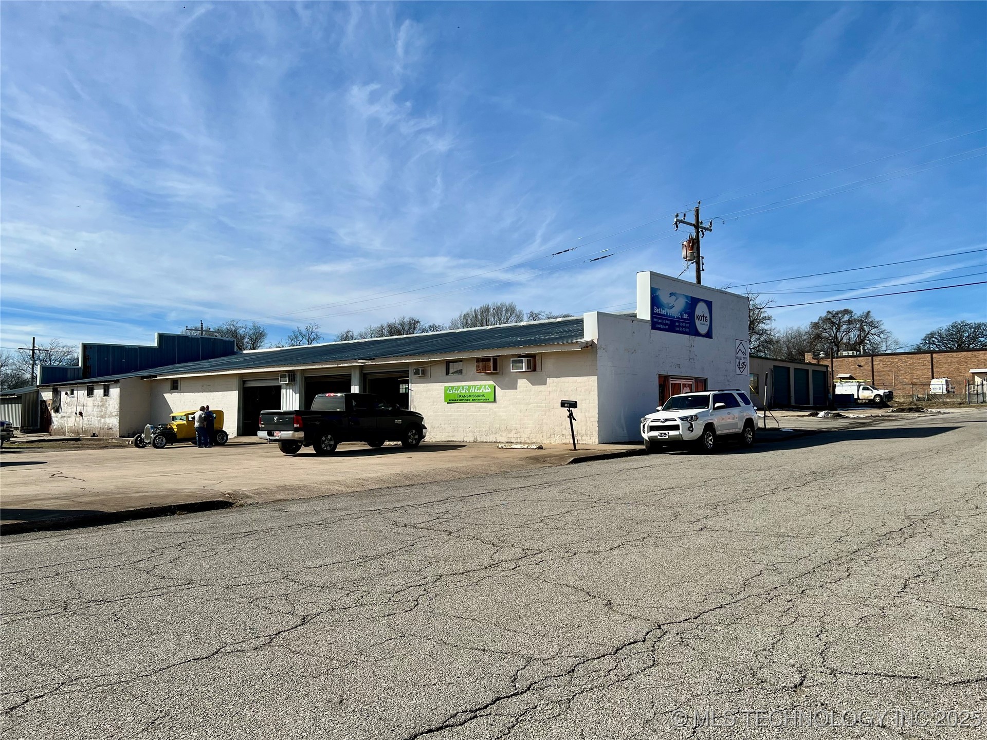 401 E 1st Street