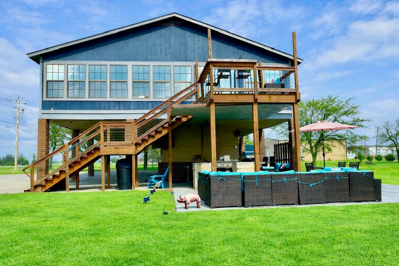 8128 Hwy 70B