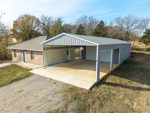 Photo of 14713 Linn Richardson Road, Oakland, OK 73446 (MLS # 2620164)
