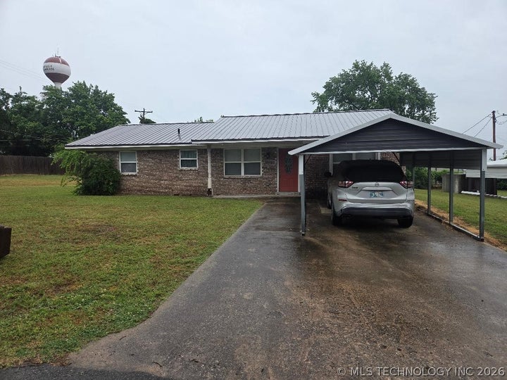 Photo 1 of 21 — 605 S 4th, Eufaula, OK 74432